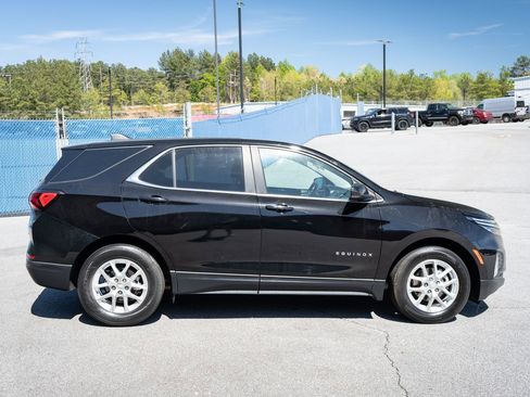 Used 2024 Chevrolet Equinox LT image 11