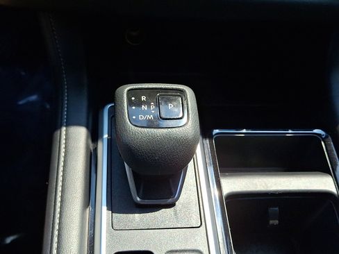 Certified 2024 Nissan Pathfinder SL w/ SL Premium Package AWD/4WD image 16