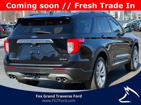 Certified 2023 Ford Explorer Platinum w/ Technology Package image 11