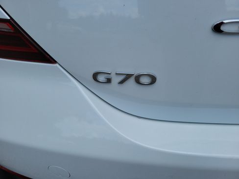 Used 2025 Genesis G70 2.5T RWD image 29