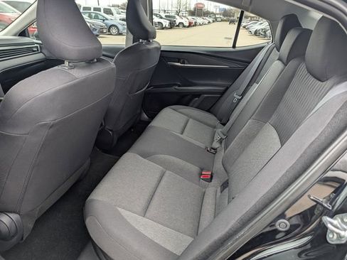 Used 2025 Toyota Camry LE image 27