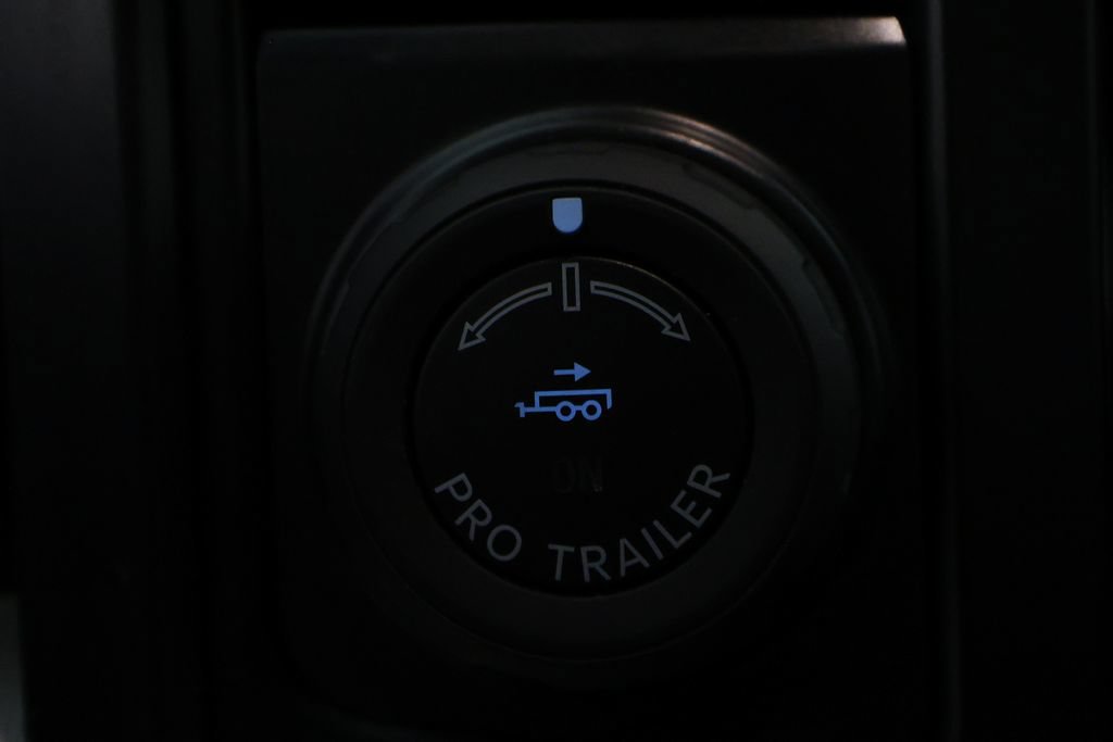 Used 2022 Ford F150 Raptor w/ Equipment Group 801A High AWD/4WD image 25
