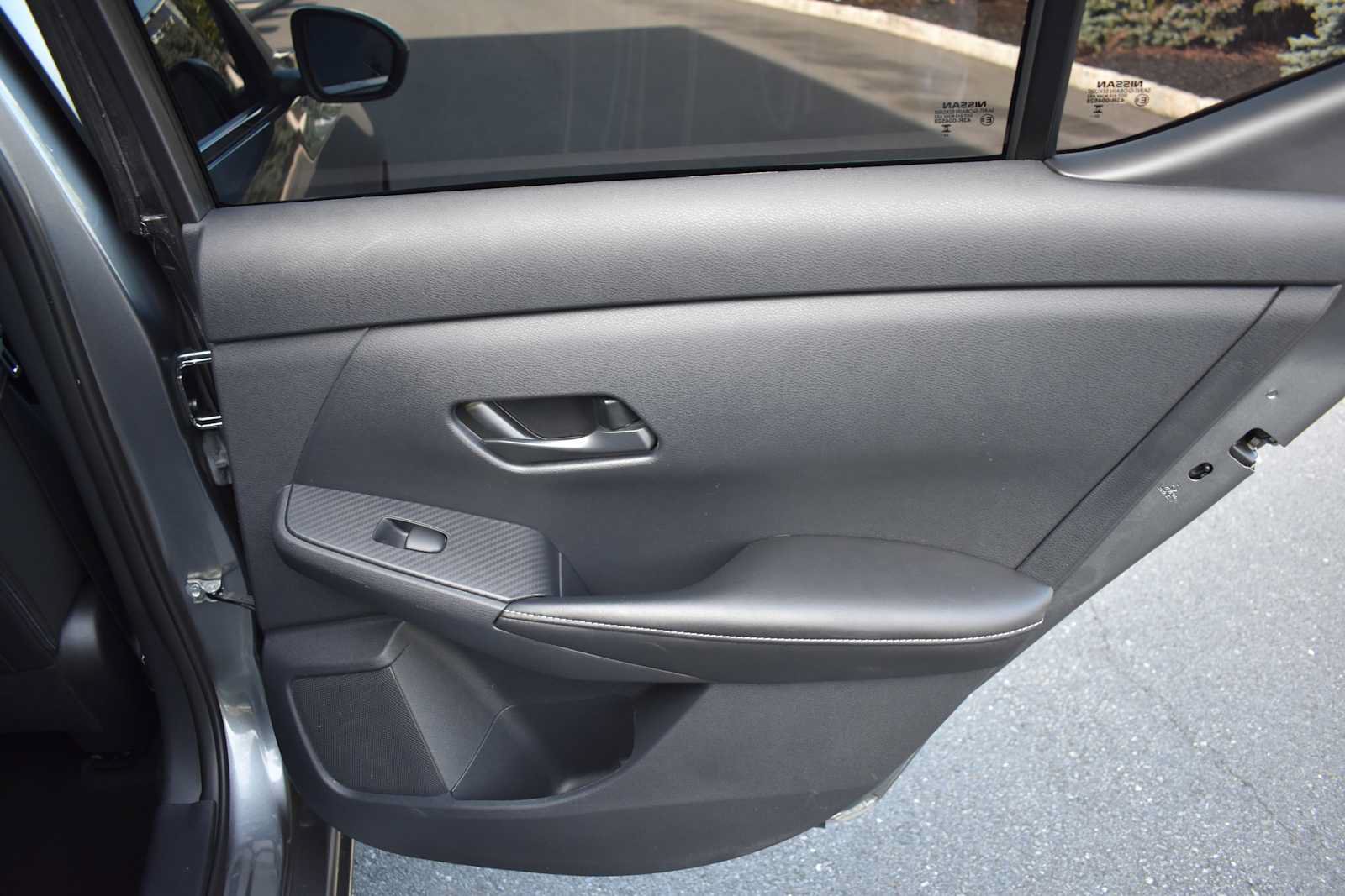 Used 2024 Nissan Sentra SV FWD image 12