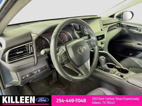 Used 2024 Toyota Camry XSE FWD image 11