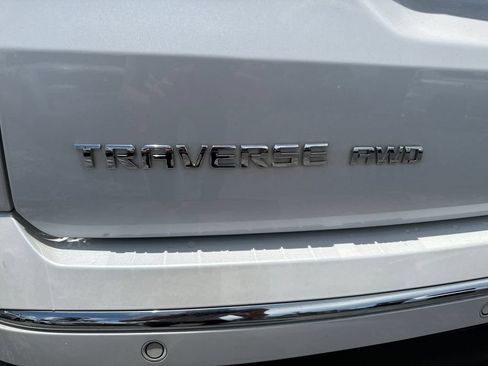 Used 2019 Chevrolet Traverse High Country w/ LPO, 'HIT The Road' Package AWD/4WD image 13