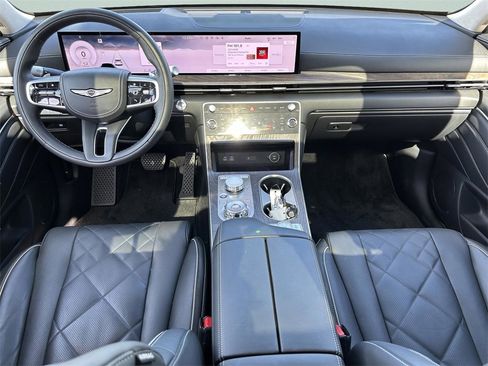 Used 2025 Genesis GV80 3.5T Prestige image 2