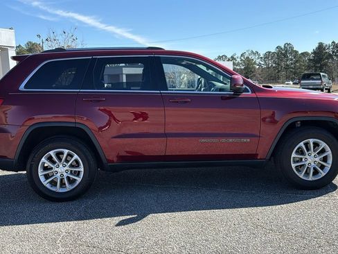 Used 2021 Jeep Grand Cherokee Laredo X image 9
