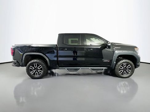 Used 2023 GMC Sierra 1500 AT4 w/ AT4 Preferred Package AWD/4WD image 8