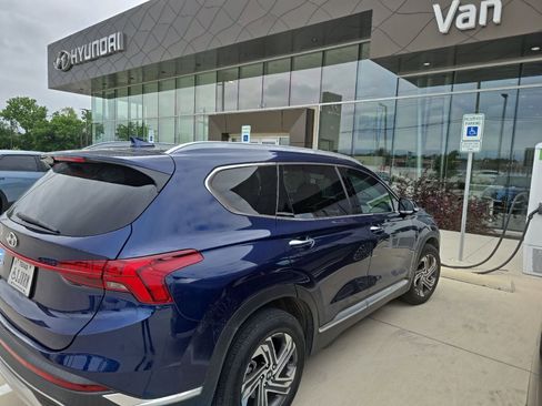 Used 2023 Hyundai Santa Fe SEL w/ Premium Package image 3