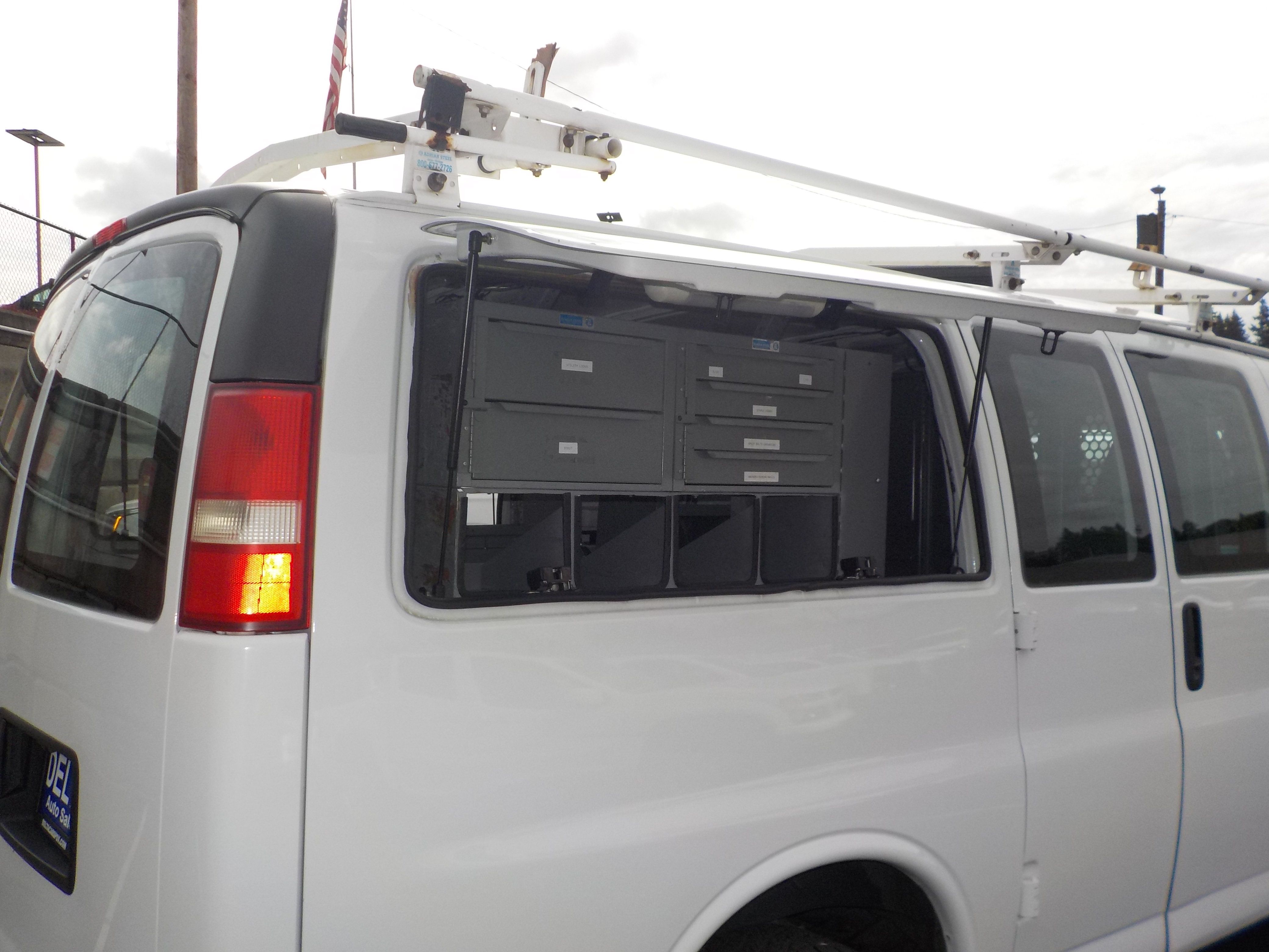 Used 2014 Chevrolet Express 2500 w/ Express Access Plus Package RWD image 28
