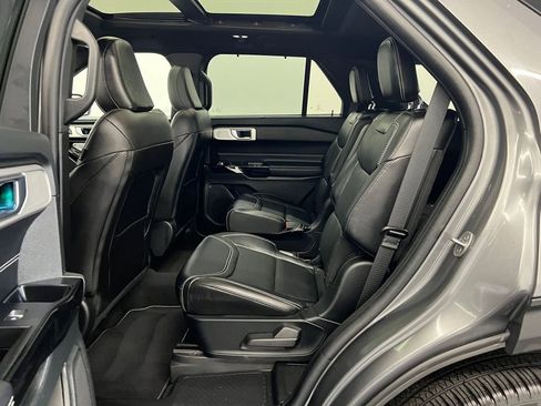 Used 2023 Ford Explorer ST w/ Equipment Group 401A image 12