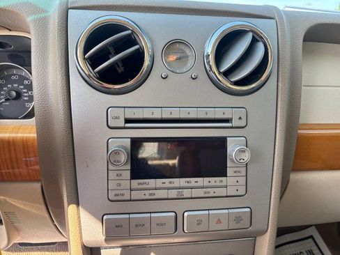 Used 2008 Lincoln MKZ FWD image 22