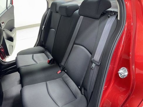 Used 2014 MAZDA MAZDA3 i Sport image 22
