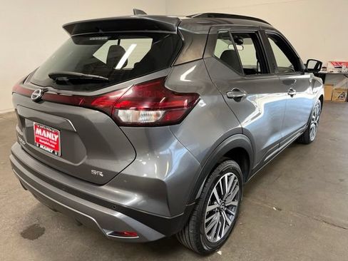 Used 2024 Nissan Kicks SR FWD image 3