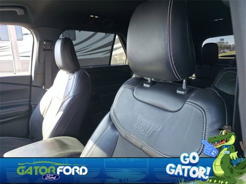 Used 2022 Ford Explorer ST w/ ST Street Pack image 12