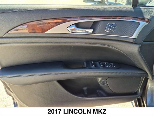 Used 2017 Lincoln MKZ Reserve FWD image 10