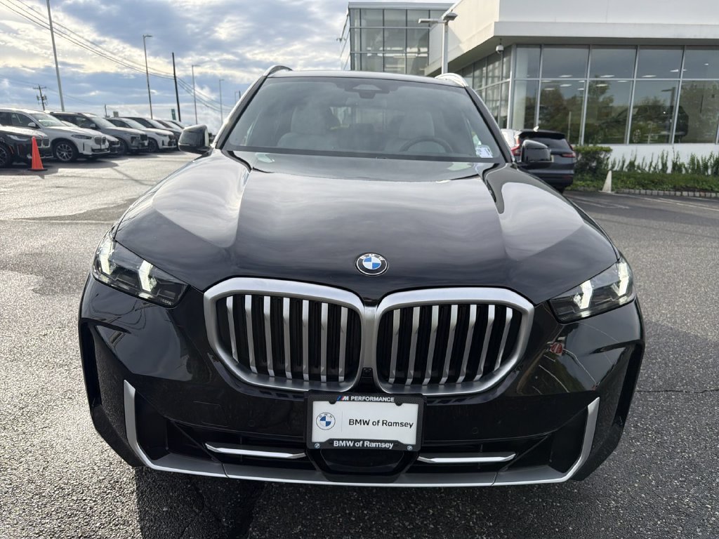 Used 2024 BMW X5 xDrive40i AWD/4WD image 14