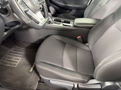 Used 2022 Nissan Sentra SV FWD image 12