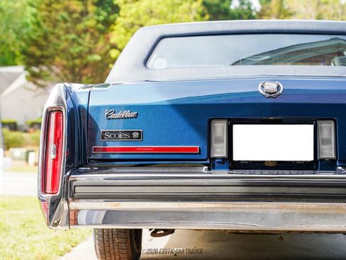 Used 1989 Cadillac Brougham RWD image 33