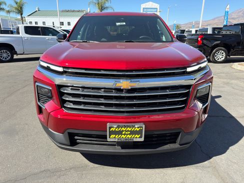 New 2026 Chevrolet Traverse LT w/ Driver Confidence Package image 3