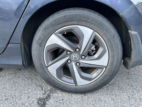 Used 2019 Honda Insight EX image 13