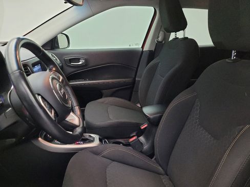 Used 2019 Jeep Compass Sport w/ Cold Weather Group image 17