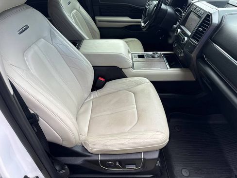 Used 2018 Ford Expedition Platinum RWD image 14