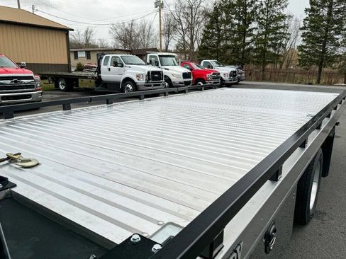 Used 2024 RAM 5500 SLT w/ Quick Order Package 2YG SLT image 37