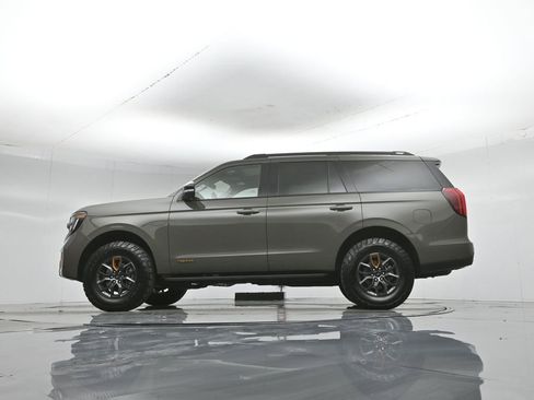 Certified 2025 Ford Expedition Tremor AWD/4WD image 58