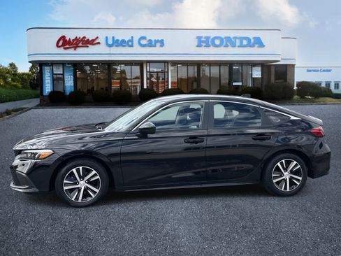 Used 2023 Honda Civic LX image 2