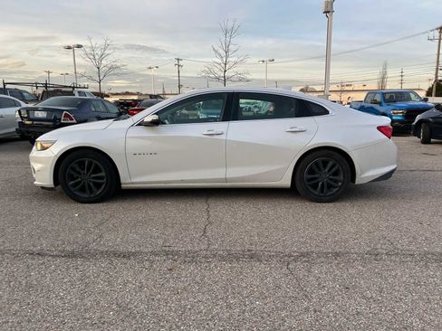 Used 2016 Chevrolet Malibu LT image 25