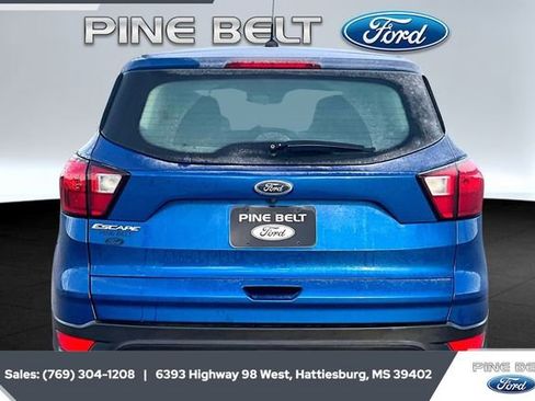 Certified 2019 Ford Escape S image 4