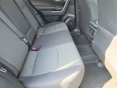 Certified 2021 Toyota RAV4 XLE w/ Convenience Package AWD/4WD image 12