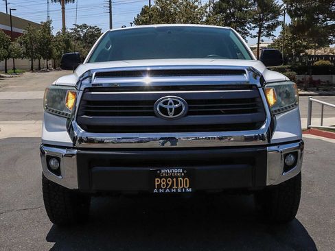 Used 2014 Toyota Tundra SR5 w/ TRD Off Road Package AWD/4WD image 18