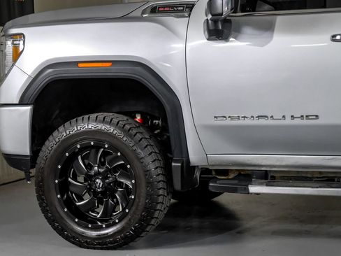 Used 2021 GMC Sierra 2500 Denali w/ Denali Ultimate Package AWD/4WD image 11
