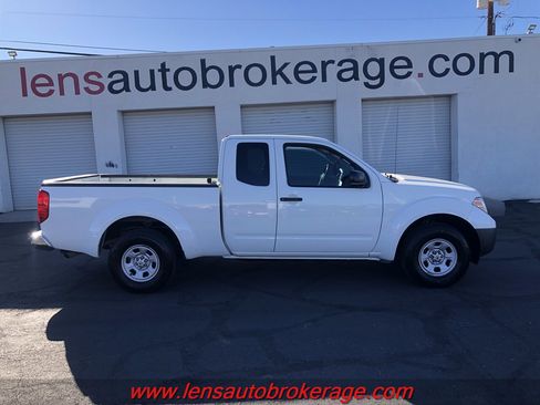 Used 2016 Nissan Frontier S image 1