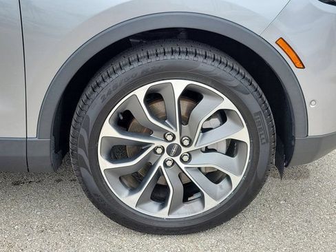 Certified 2022 Lincoln Nautilus Reserve w/ Equipment Group 201A AWD/4WD image 12