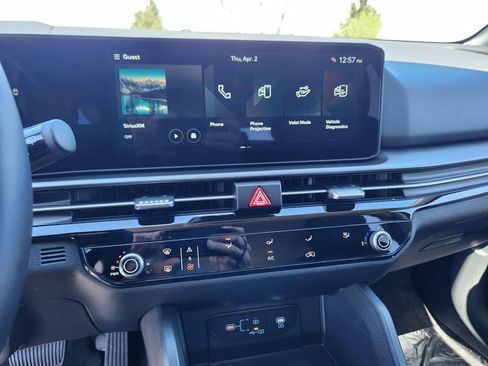 New 2026 Kia Sportage LX image 18