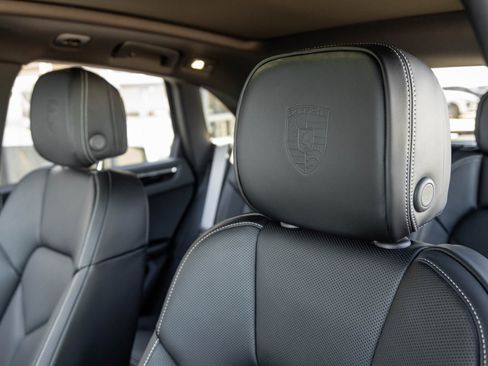 New 2026 Porsche Macan Turbo image 23