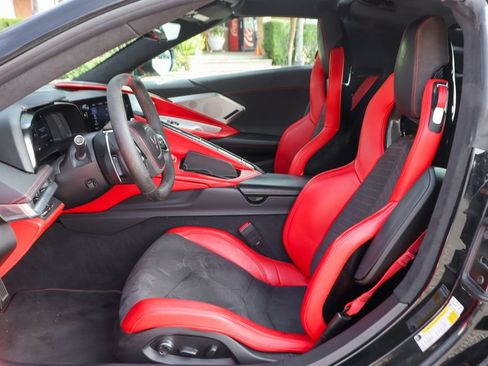 Used 2022 Chevrolet Corvette Stingray Premium Cpe w/ Z51 Performance Package RWD image 22