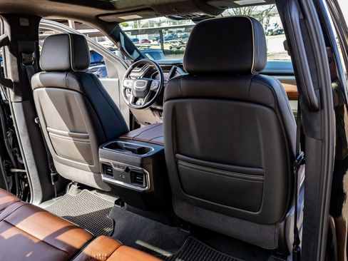 Used 2024 GMC Sierra 2500 Denali Ultimate w/ Max Trailering Package image 32