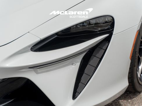 New 2026 McLaren Artura RWD image 20