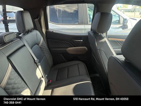 New 2026 GMC Canyon Denali w/ LPO, Denali Black Edition AWD/4WD image 13