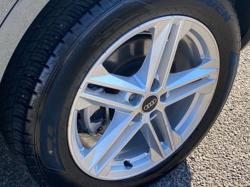 Used 2024 Audi Q5 e Premium Plus image 22