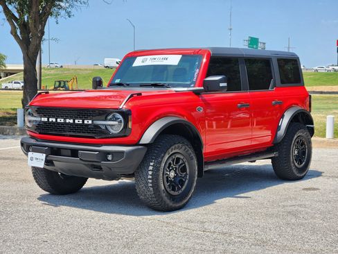 Used 2022 Ford Bronco Wildtrak AWD/4WD image 2