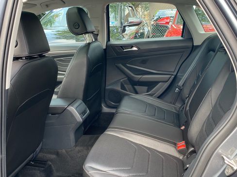 Certified 2023 Volkswagen Jetta SEL FWD image 22