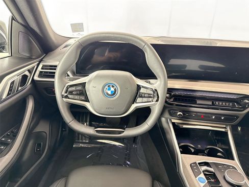 Used 2025 BMW i4 xDrive40i w/ Parking Assistance Package AWD/4WD image 33