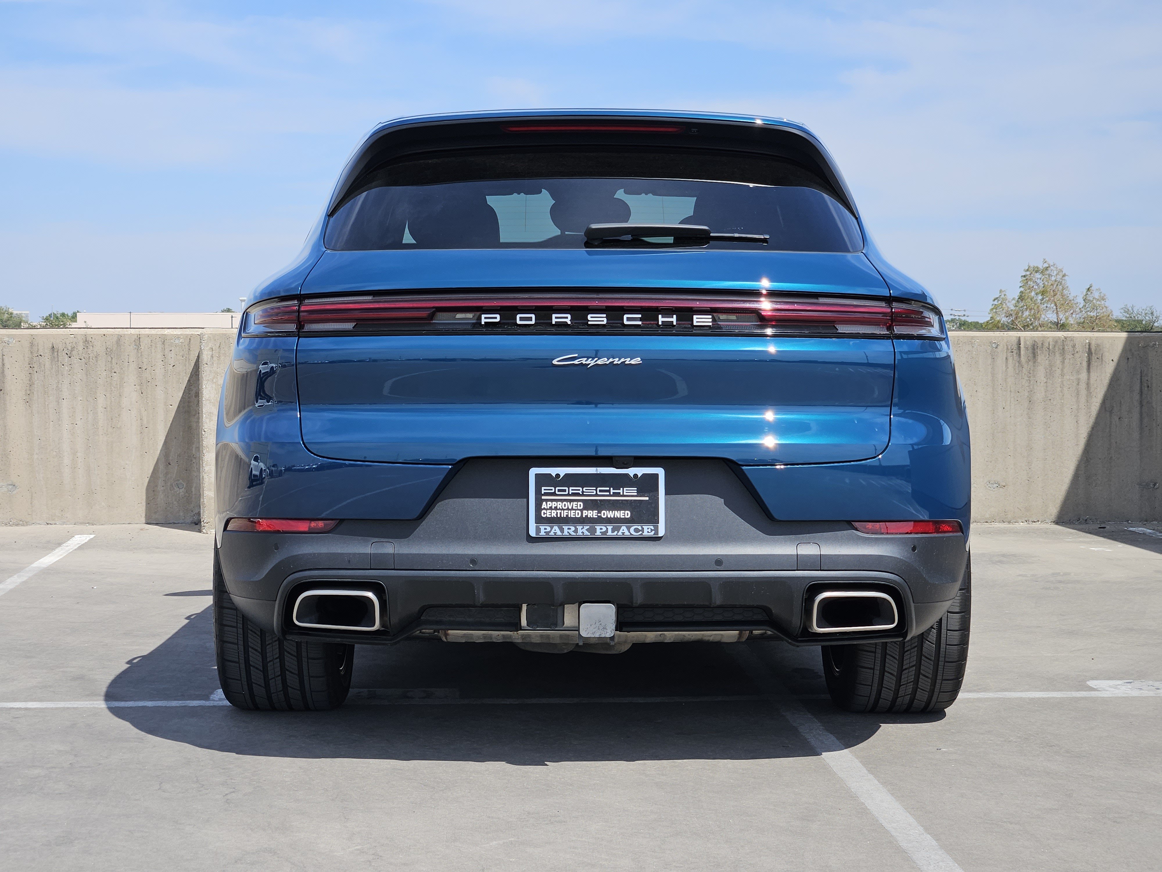 Certified 2024 Porsche Cayenne AWD/4WD image 7