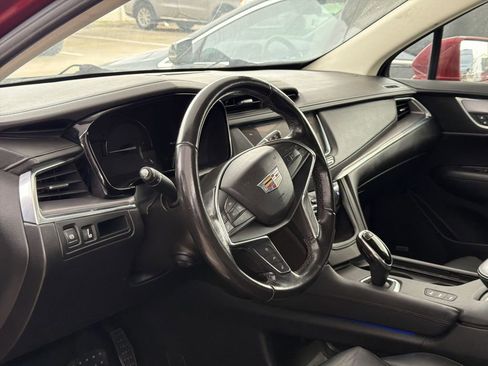 Used 2019 Cadillac XT5 Premium Luxury image 7