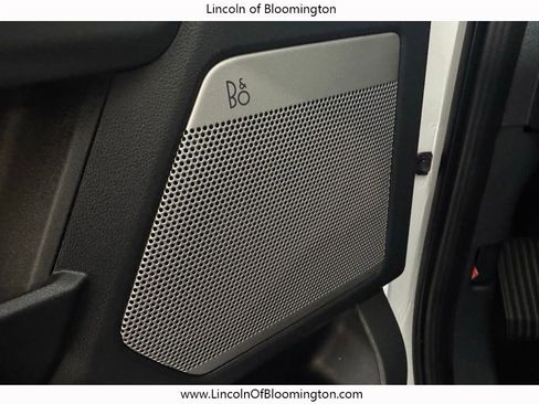 Used 2025 Ford F150 Lightning Lariat image 43